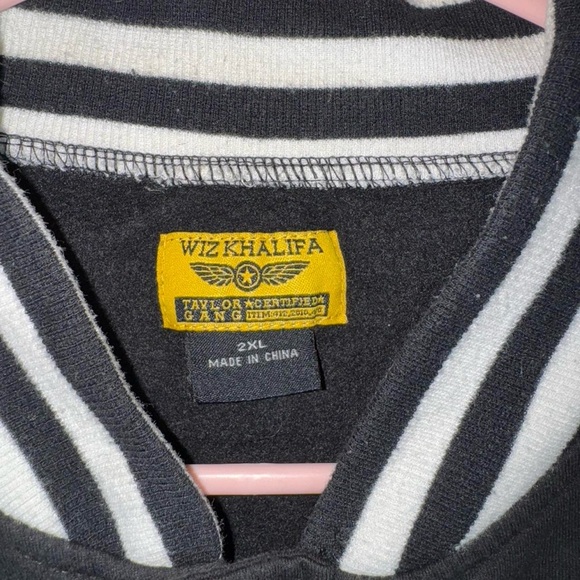 Wiz Khalifa “Taylor Gang” Varsity Jacket
📏 Size: 2XL - Picture 3 of 6